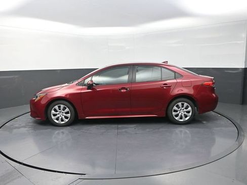 Used 2024 Toyota Corolla LE FWD image 4