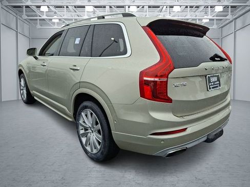 Used 2017 Volvo XC90 T6 Momentum w/ Vision Package image 7