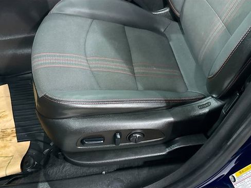 Used 2022 Chevrolet Equinox RS image 19