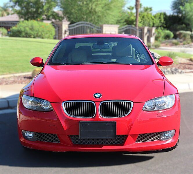 Used 2008 BMW 335i Convertible RWD image 3