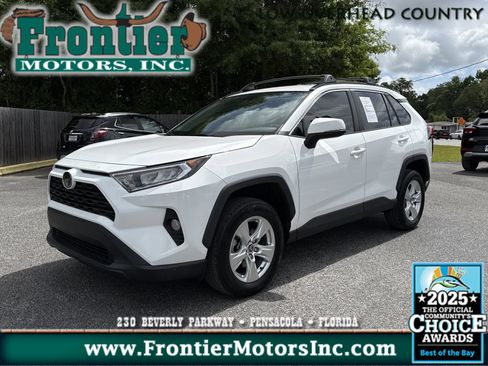 Used 2021 Toyota RAV4 XLE FWD image 1
