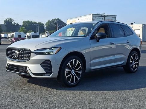 Used 2024 Volvo XC60 B5 Ultimate AWD/4WD image 6