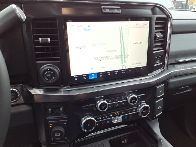 New 2027 Ford F350 Lariat w/ Black Appearance Package AWD/4WD image 15