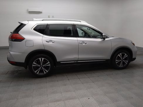 Used 2017 Nissan Rogue SL w/ SL Premium Package AWD/4WD image 10
