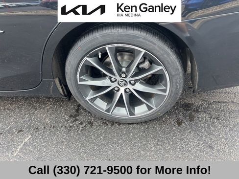 Used 2015 Toyota Camry XSE w/ Advanced Technology Package image 23