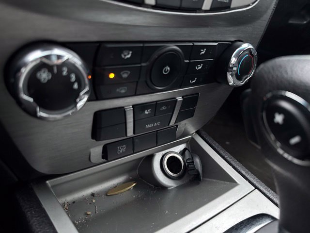 Used 2012 Ford Fusion SE FWD image 17