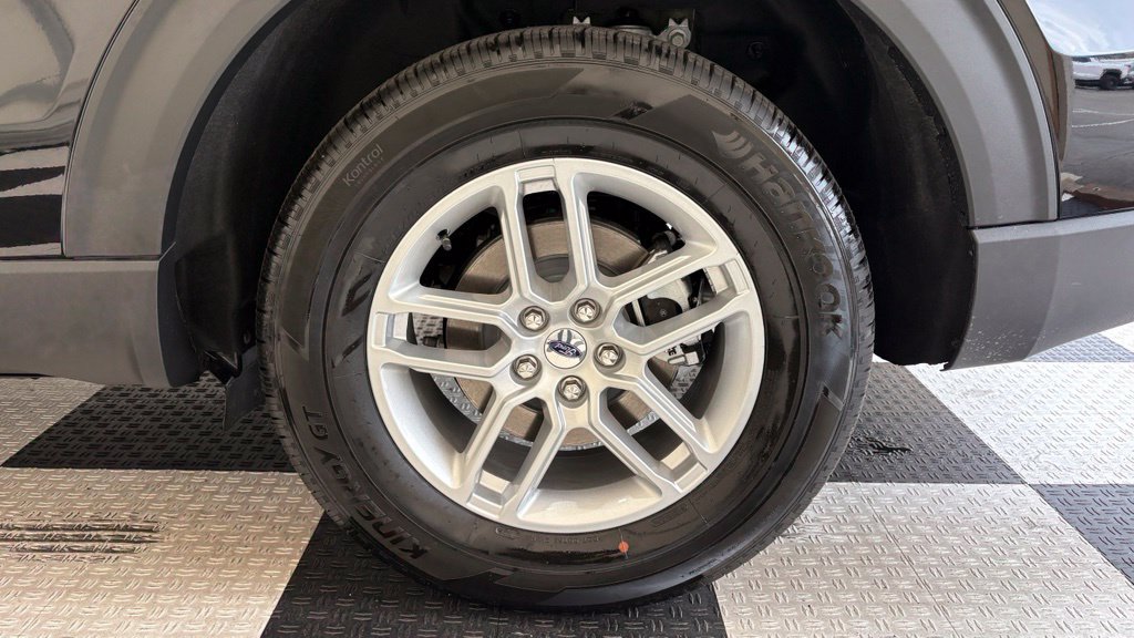 New 2026 Ford Explorer Active AWD/4WD image 12