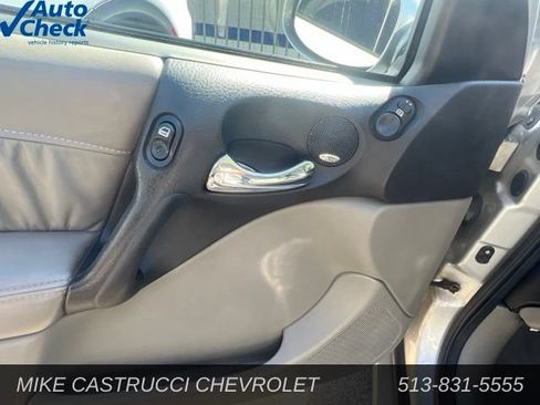 Used 2004 Saturn L-Series LW300 FWD image 7