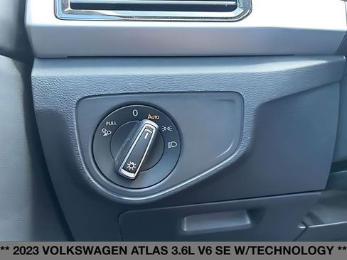 Used 2023 Volkswagen Atlas SE AWD/4WD image 10