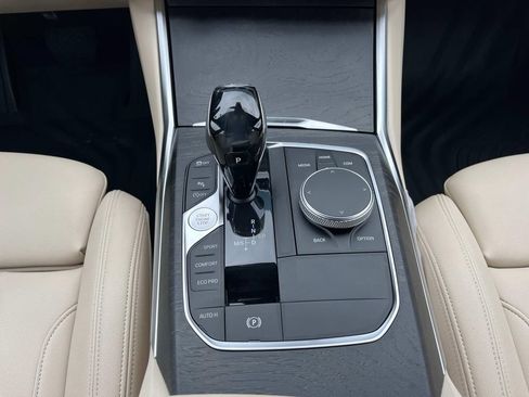 Used 2019 BMW 330i xDrive Sedan w/ Driving Assistance Package AWD/4WD image 15