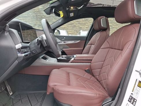 Used 2024 BMW 760i xDrive AWD/4WD image 15