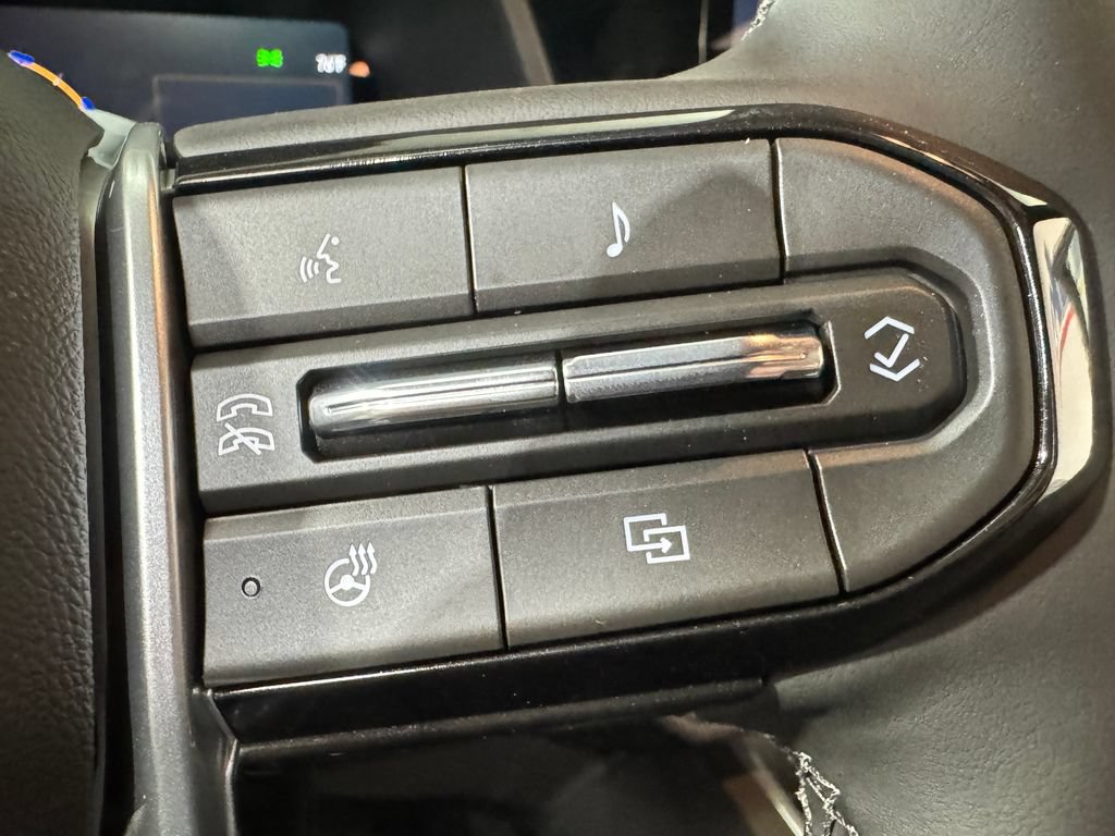 New 2026 Chevrolet Colorado Trail Boss AWD/4WD image 15