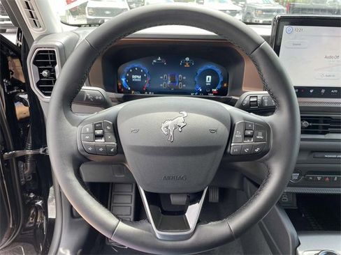 New 2025 Ford Bronco Sport Outer Banks image 4