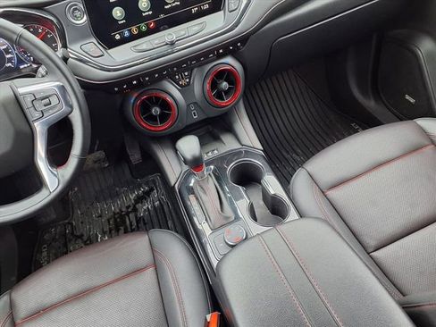 Used 2023 Chevrolet Blazer RS w/ Enhanced Convenience Package image 11