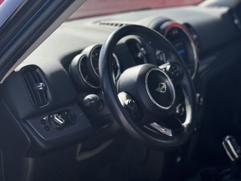 Used 2020 MINI Cooper Countryman image 2