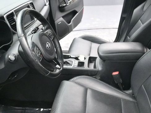 Used 2018 Kia Sportage EX w/ Option Group 040 image 17