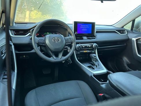 Used 2024 Toyota RAV4 LE image 12