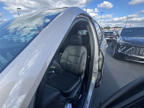 New 2026 Buick Enclave Sport Touring w/ Power Package image 17