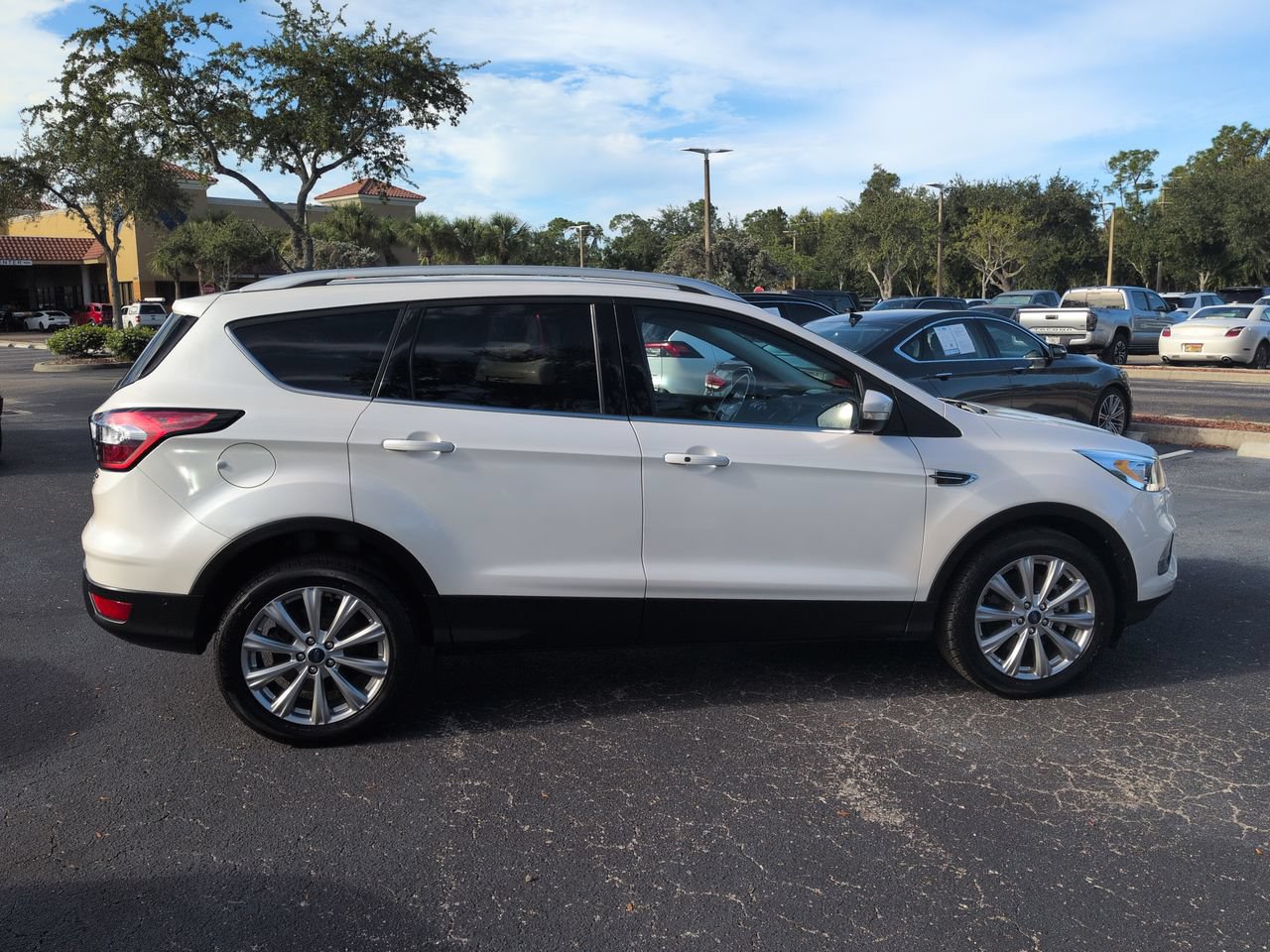 Used 2018 Ford Escape Titanium w/ Ford Safe & Smart Package FWD image 3