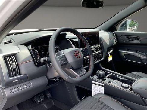 New 2026 Nissan Pathfinder Rock Creek AWD/4WD image 7