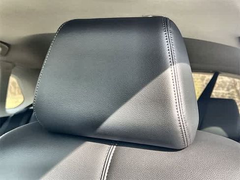 Certified 2026 Honda HR-V EX-L image 25