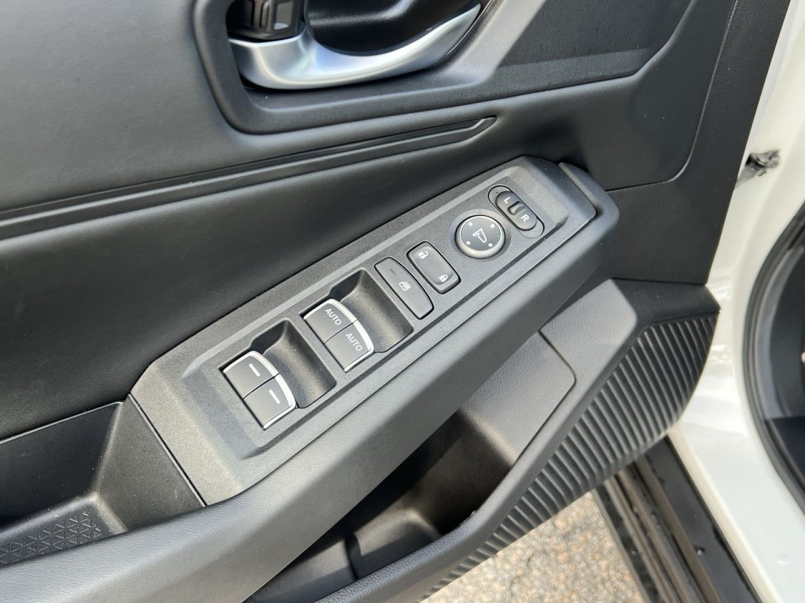 Used 2026 Honda Accord SE image 12