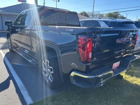 Used 2025 GMC Sierra 1500 SLT w/ SLT Premium Plus Package image 5