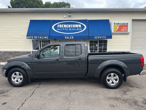 Used 2011 Nissan Frontier SV AWD/4WD image 12