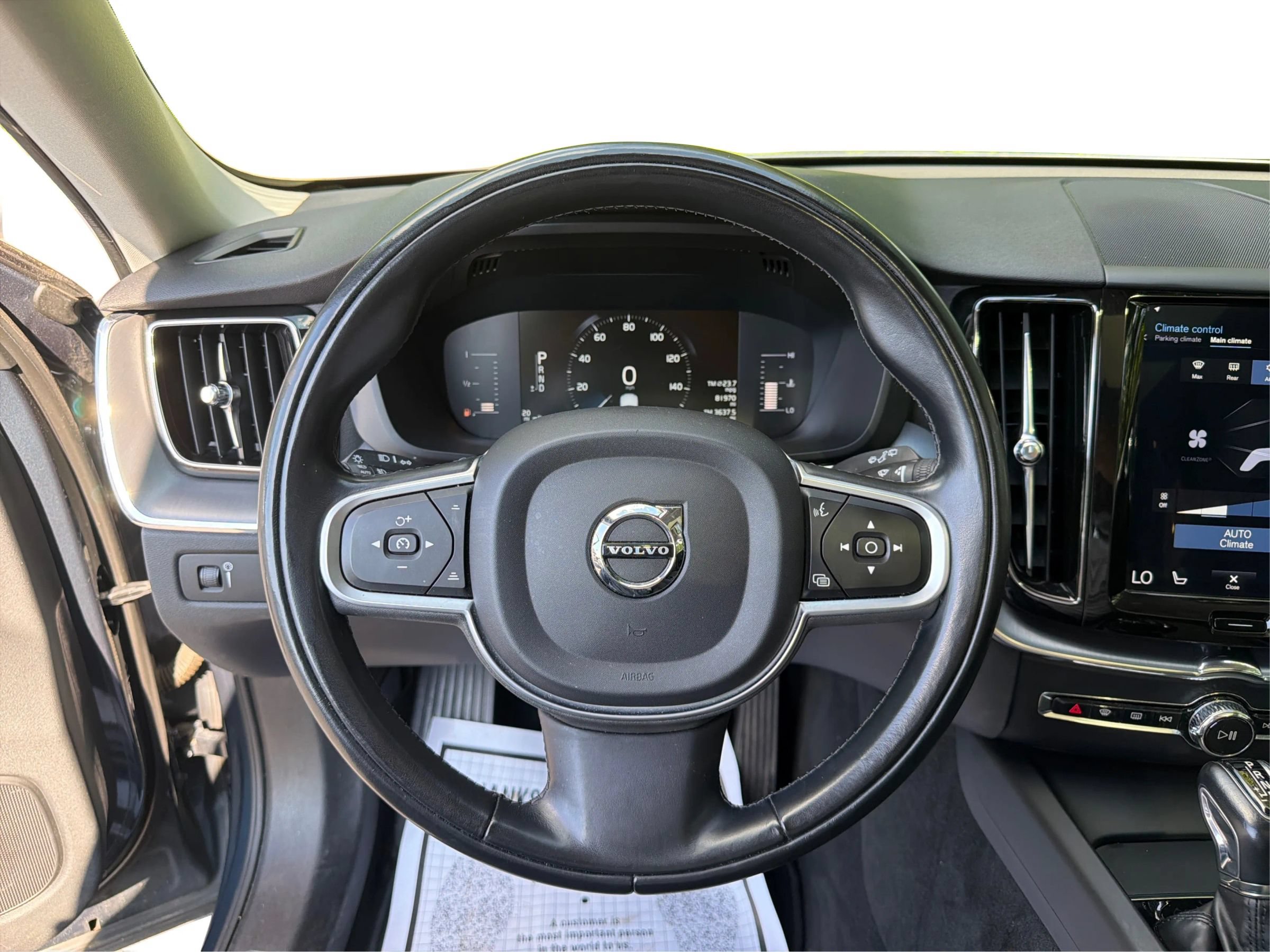 Used 2019 Volvo XC60 T6 Momentum w/ Premium Package AWD/4WD image 21