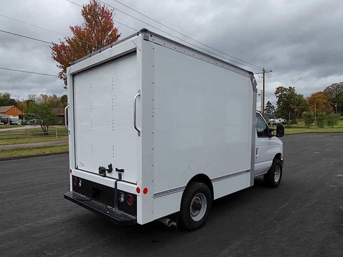 New 2024 Ford E-350 and Econoline 350 Super Duty w/ Power Windows & Locks Group image 8