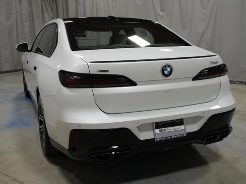 Used 2023 BMW 760i xDrive w/ Luxury Rear Seating Package AWD/4WD image 20