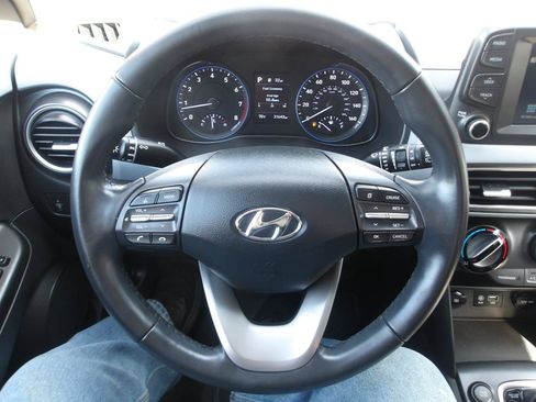 Used 2020 Hyundai Kona SEL AWD/4WD image 15