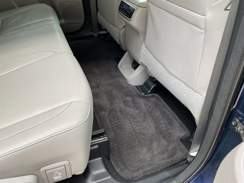 Used 2014 Toyota Highlander XLE image 43