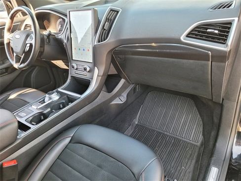 Used 2021 Ford Edge ST-Line image 17