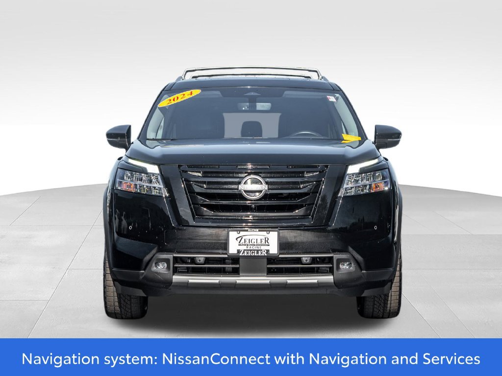 Used 2024 Nissan Pathfinder SL w/ SL Premium Package AWD/4WD image 2