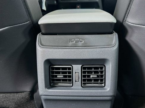New 2026 Subaru Uncharted AWD image 23
