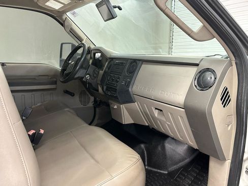 Used 2008 Ford F450 2WD Regular Cab Super Duty image 12