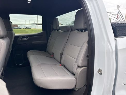 Used 2022 Chevrolet Silverado 1500 LT AWD/4WD image 21