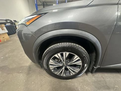 Used 2021 Nissan Rogue SV AWD/4WD image 23