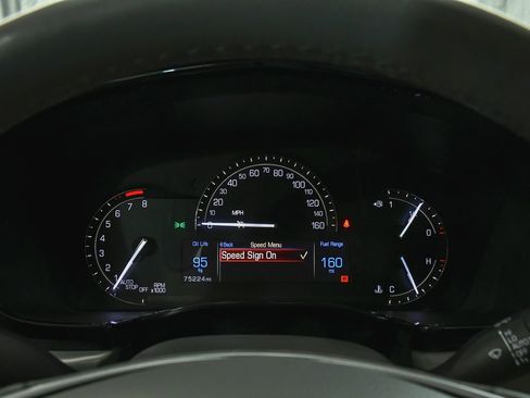 Used 2017 Cadillac XT5 Luxury image 27