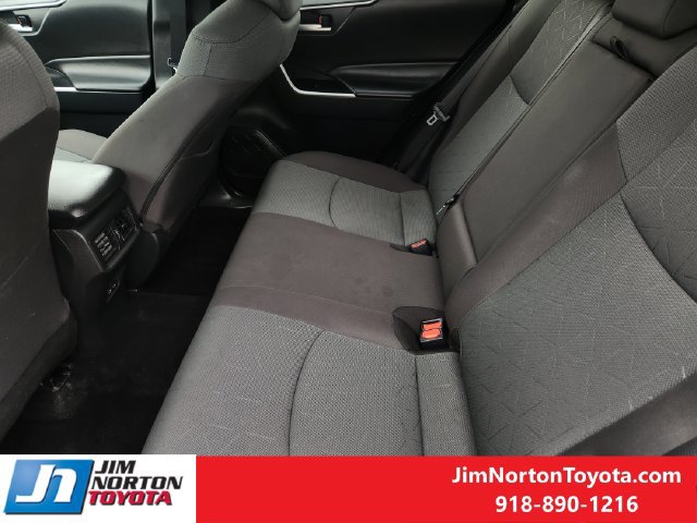 Used 2025 Toyota RAV4 XLE FWD image 29