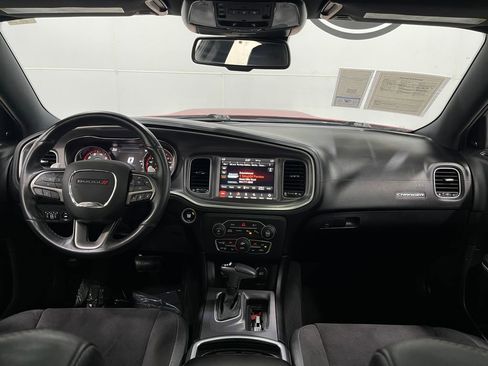 Used 2019 Dodge Charger Scat Pack w/ Dynamics Package image 20