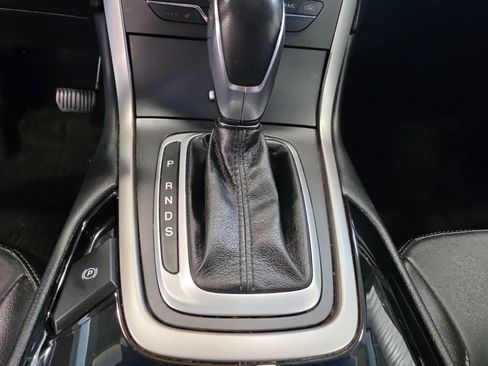 Used 2018 Ford Edge SEL w/ Equipment Group 201A AWD/4WD image 23