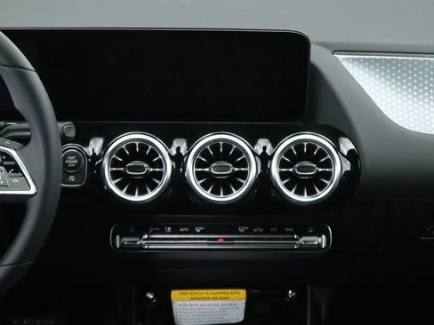 Certified 2025 Mercedes-Benz GLA 250 GLA 250 image 15