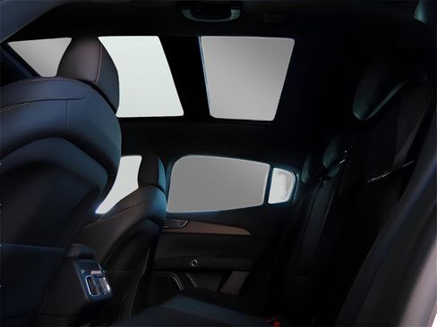 New 2025 Maserati Grecale Folgore image 27