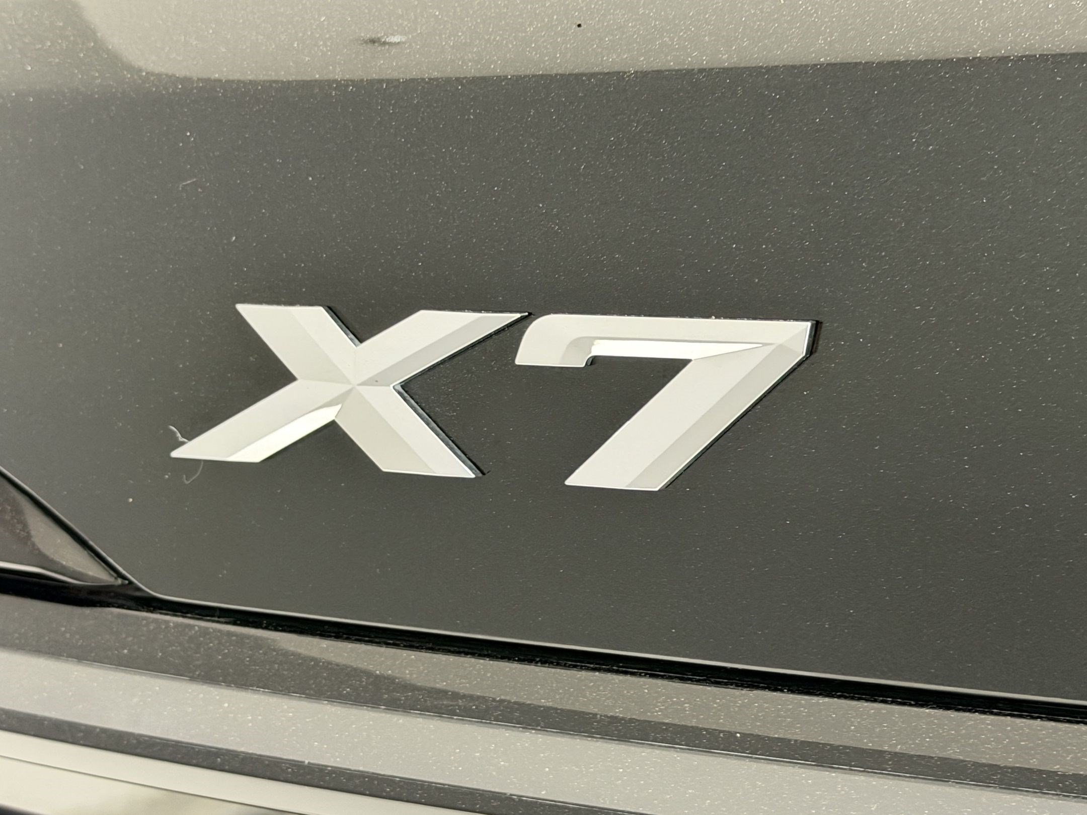 Certified 2024 BMW X7 xDrive40i w/ M Sport Package AWD/4WD image 33