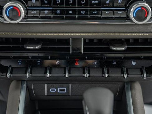 New 2026 Chevrolet Colorado ZR2 w/ Technology Package image 28