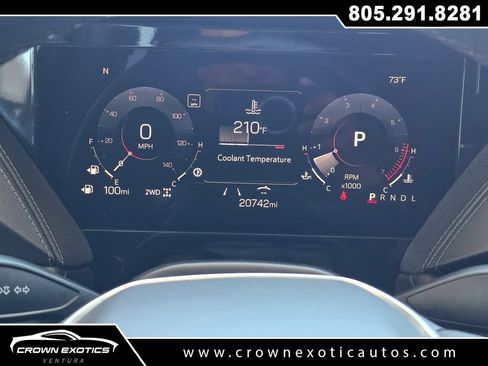 Used 2025 GMC Yukon XL Denali AWD/4WD image 40