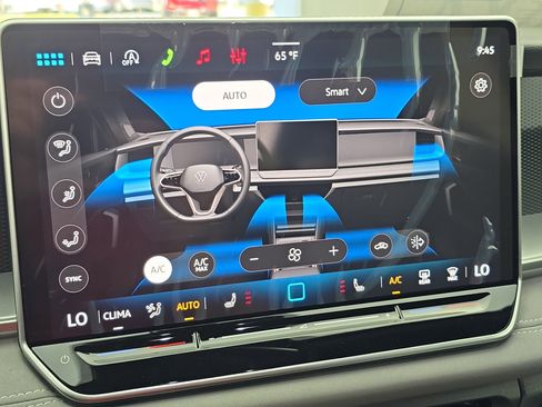 New 2026 Volkswagen Tiguan SE R-Line FWD image 23