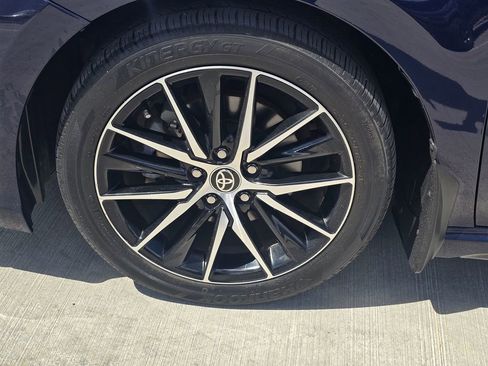 Used 2021 Toyota Camry SE image 7